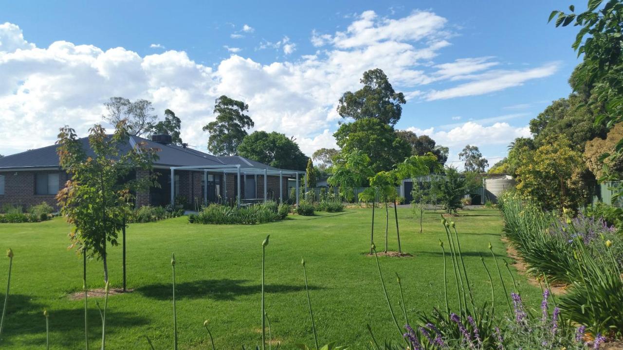 Kennedy House Euroa Perfect For Short Term Stays ภายนอก รูปภาพ